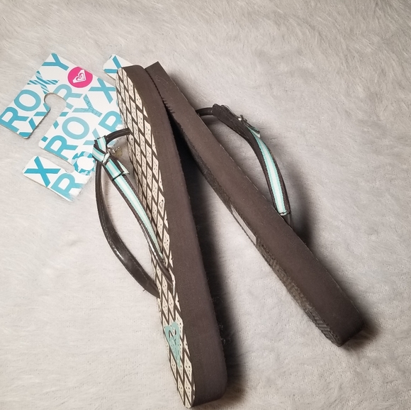 Roxy Blue & Brown Jeweled, Flip Flop Sandals💙💙 - Picture 3 of 6